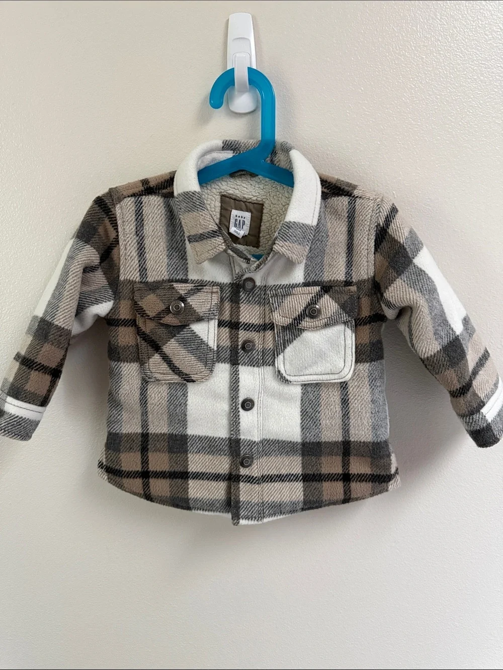 GAP Plaid Sherpa-Lined Shacket in Cream, Tan & Gray